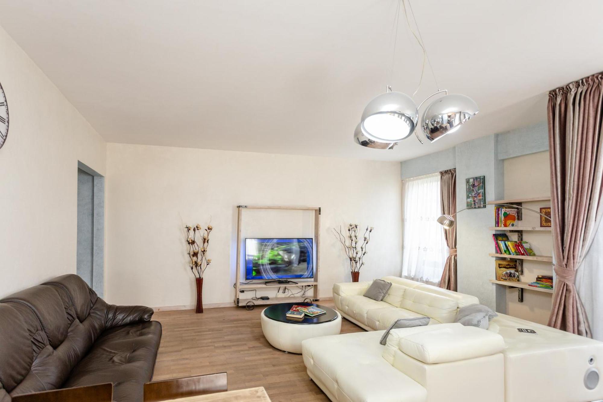 Serviced Apartment On Rustaveli Avenue 9 트빌리시 외부 사진
