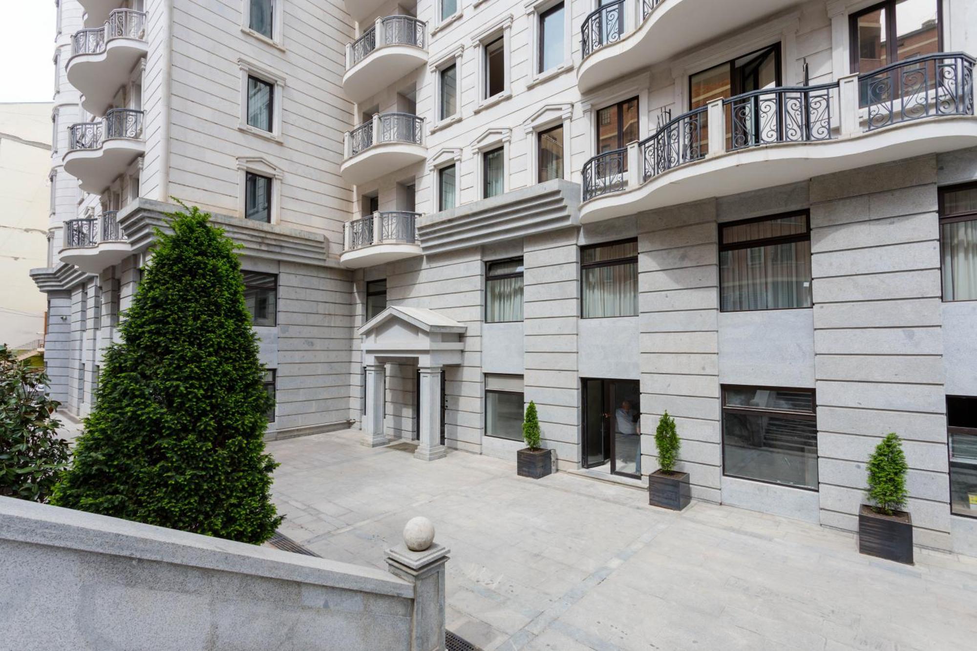 Serviced Apartment On Rustaveli Avenue 9 트빌리시 외부 사진